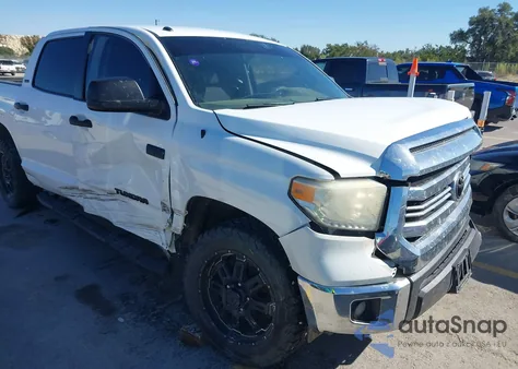 2016 Toyota Tundra Sr5 5.7L V8 z USA, uszkodzony, nr VIN 5TFDW5F11GX556199